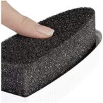 Instant shoe shine sponge with beeswax